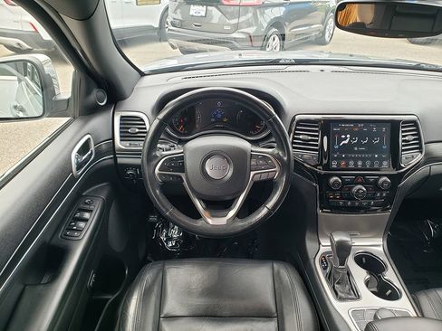 Used 2019 Jeep Grand Cherokee Limited AWD/4WD image 14