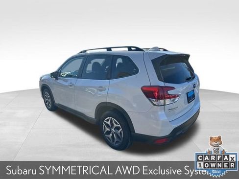 Certified 2023 Subaru Forester Premium image 6