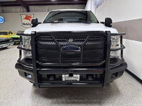 Used 2018 Ford F350 XL image 40
