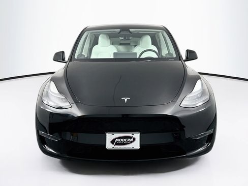 Used 2023 Tesla Model Y Long Range AWD/4WD image 7