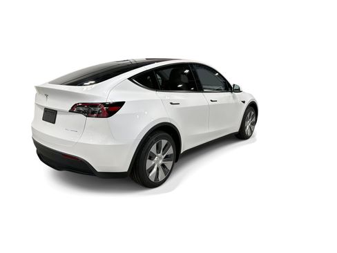 Certified 2023 Tesla Model Y Long Range AWD/4WD image 6