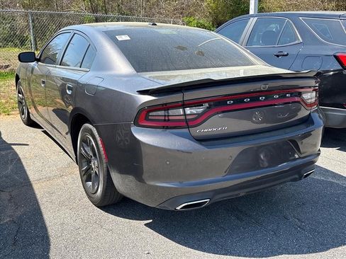 Used 2022 Dodge Charger SXT image 12
