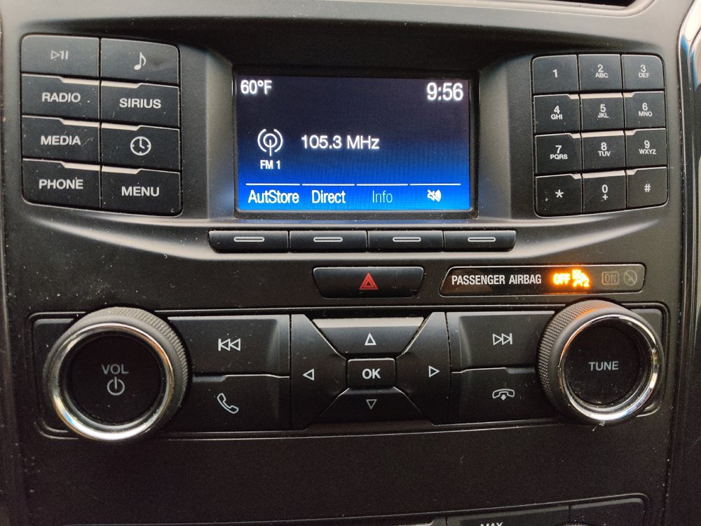 Used 2018 Ford Explorer XLT FWD image 25