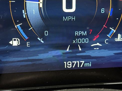 Used 2025 Chevrolet Equinox LT FWD image 14