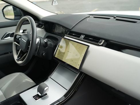 Used 2024 Land Rover Range Rover Velar S AWD/4WD image 15