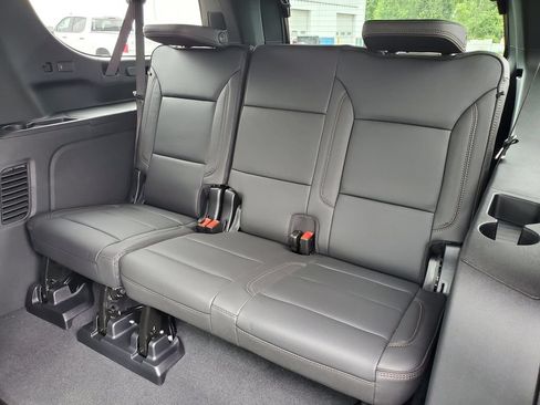 New 2026 Chevrolet Suburban High Country AWD/4WD image 36