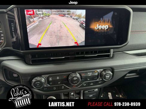 New 2026 Jeep Wrangler Unlimited Rubicon AWD/4WD image 15