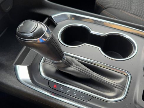 Used 2018 Chevrolet Traverse LT image 20