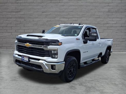 Used 2024 Chevrolet Silverado 2500 LT w/ All Star Edition AWD/4WD image 5