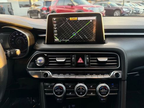 Used 2020 Genesis G70 2.0T image 35