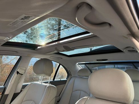 Used 2008 Mercedes-Benz E 350 4MATIC Sedan image 37