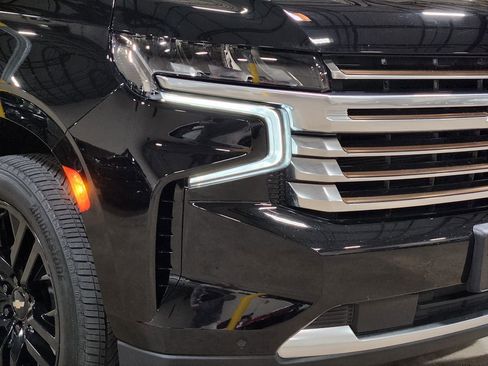 Used 2023 Chevrolet Tahoe High Country w/ Premium Package AWD/4WD image 13