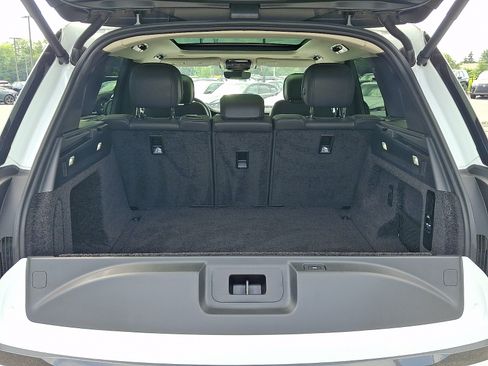 Used 2025 Land Rover Range Rover SE AWD/4WD image 59