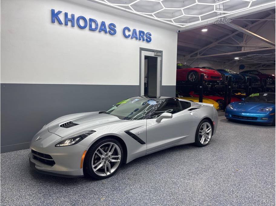Used 2016 Chevrolet Corvette Stingray Coupe RWD image 2