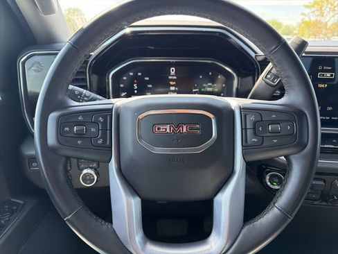 Used 2025 GMC Sierra 1500 SLT image 28