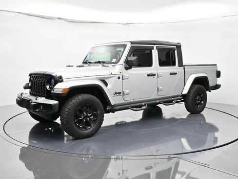 Certified 2022 Jeep Gladiator Willys image 1