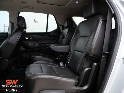 Used 2021 Chevrolet Traverse Premier w/ Redline Edition image 15