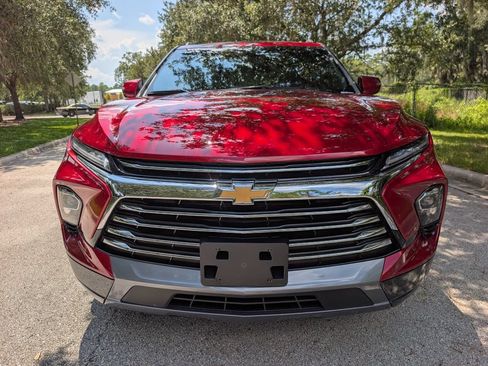 Used 2024 Chevrolet Blazer Premier w/ Enhanced Convenience Package FWD image 2