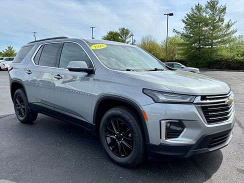 Used 2023 Chevrolet Traverse LT w/ LPO, Floor Liner Package image 9