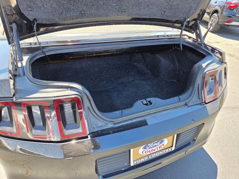 Used 2013 Ford Mustang Premium RWD image 13