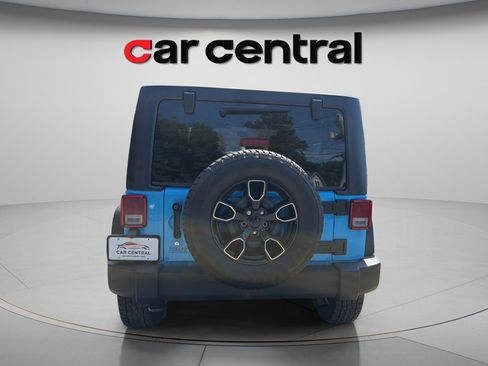 Used 2018 Jeep Wrangler Unlimited Sport S AWD/4WD image 30