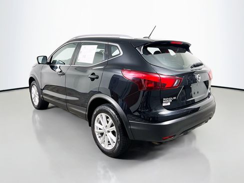 Used 2017 Nissan Rogue Sport SV w/ SV Premium Package image 8