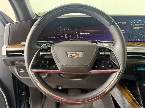 Used 2025 Cadillac Escalade Sport Platinum w/ LPO, Floor Liner Package AWD/4WD image 39