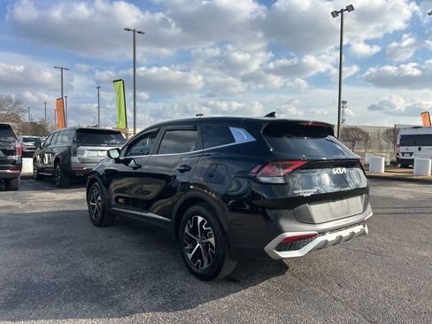 Used 2024 Kia Sportage EX image 5