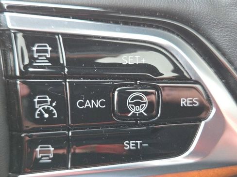 Used 2023 Jeep Grand Cherokee L Summit image 26