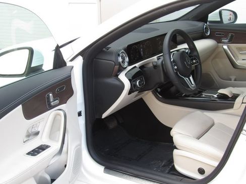 Certified 2023 Mercedes-Benz CLA 250 w/ Premium Package image 8