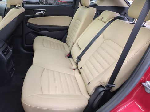 Used 2021 Ford Edge SEL w/ Convenience Package AWD/4WD image 29