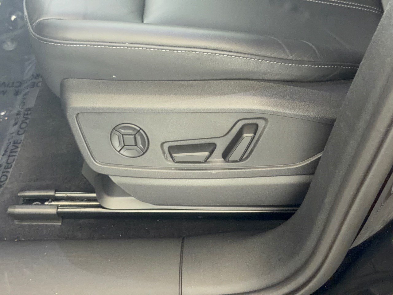 Certified 2025 Audi Q5 Premium w/ Convenience Package AWD/4WD image 16