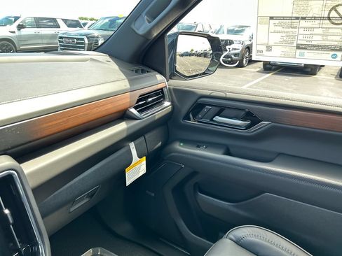 New 2026 GMC Yukon XL Denali w/ Advanced Technology Package AWD/4WD image 30