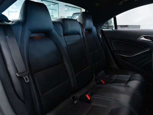 Used 2016 Mercedes-Benz CLA 250 4MATIC image 23