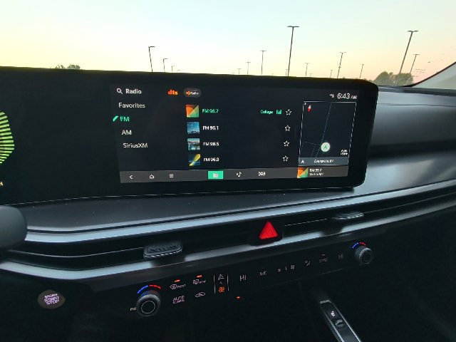 Used 2024 Kia Sorento S w/ Panoramic Sunroof Package FWD image 20