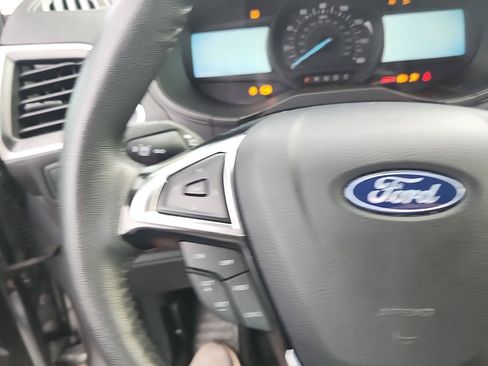 Used 2024 Ford Edge SEL AWD/4WD image 13