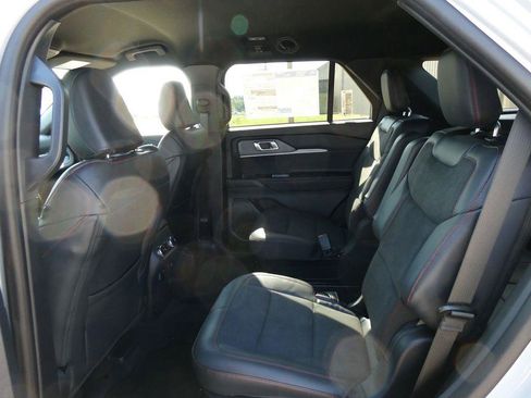 New 2027 Ford Explorer ST AWD/4WD image 12