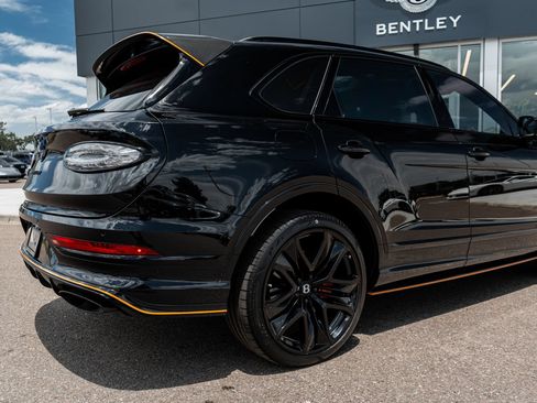 Certified 2026 Bentley Bentayga Speed AWD/4WD image 13