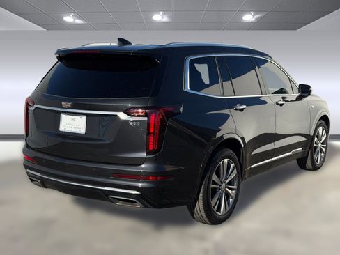 Used 2020 Cadillac XT6 Premium Luxury image 7
