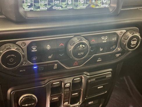 Used 2023 Jeep Wrangler Unlimited w/ Cold Weather Group AWD/4WD image 24