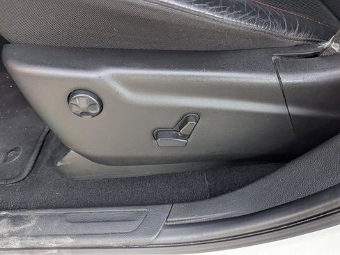 Used 2023 Dodge Durango GT image 26