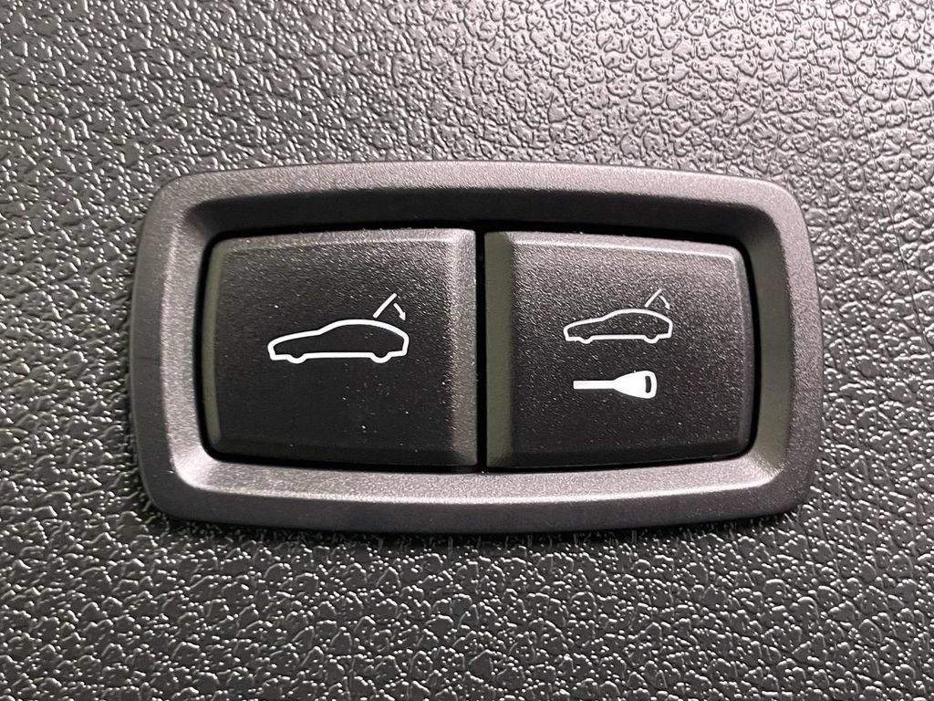 Certified 2023 Porsche Panamera 4 AWD/4WD image 67