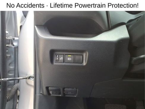 Used 2023 Toyota RAV4 LE AWD/4WD image 15