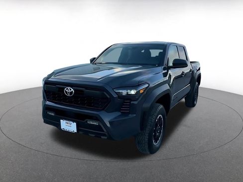 Used 2025 Toyota Tacoma TRD Off-Road image 4