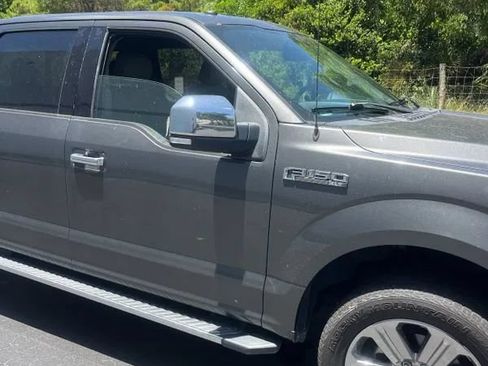 Used 2018 Ford F150 XLT w/ Equipment Group 302A Luxury AWD/4WD image 15