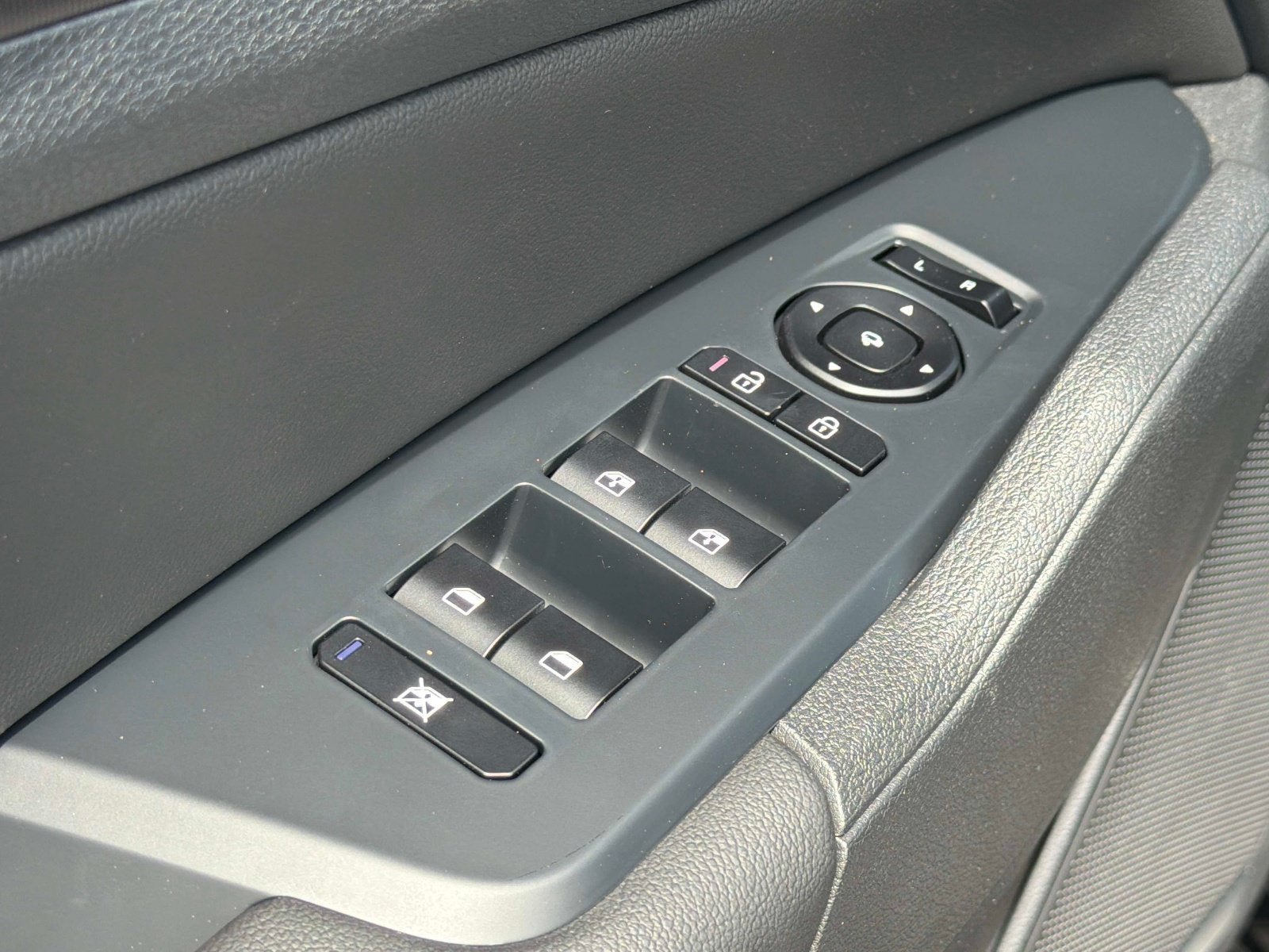 New 2026 Kia Sportage SX FWD image 15