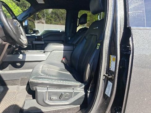 Used 2017 Ford F350 Platinum w/ Platinum Ultimate Package image 8