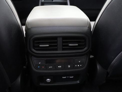 Used 2023 Honda Pilot Elite image 56