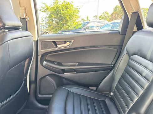 Used 2024 Ford Edge SEL image 14