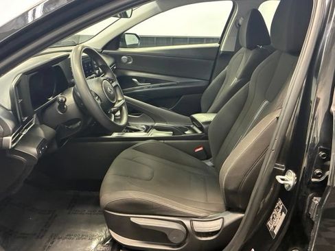 Used 2022 Hyundai Elantra SEL FWD image 20